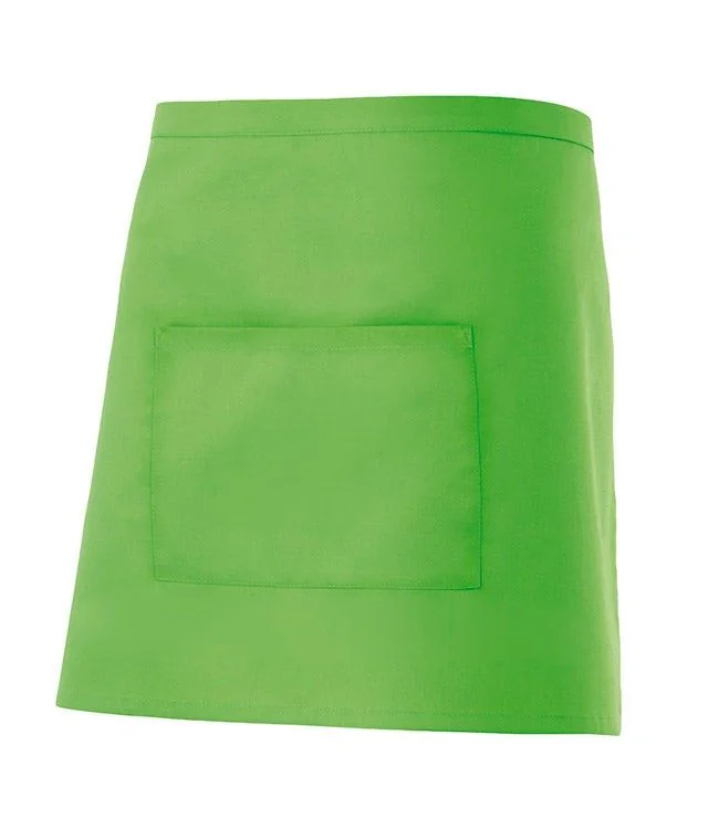 Short Apron with Pocket